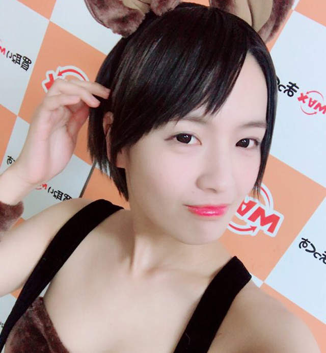 这小穴适合到处摆一个!!日本KMP短髮骚女孩向井蓝-萌次元