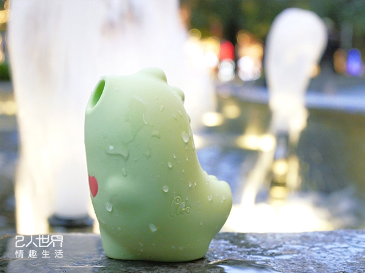 小怪兽魔吻~"开箱"史上最进化的小怪兽心得评价12
